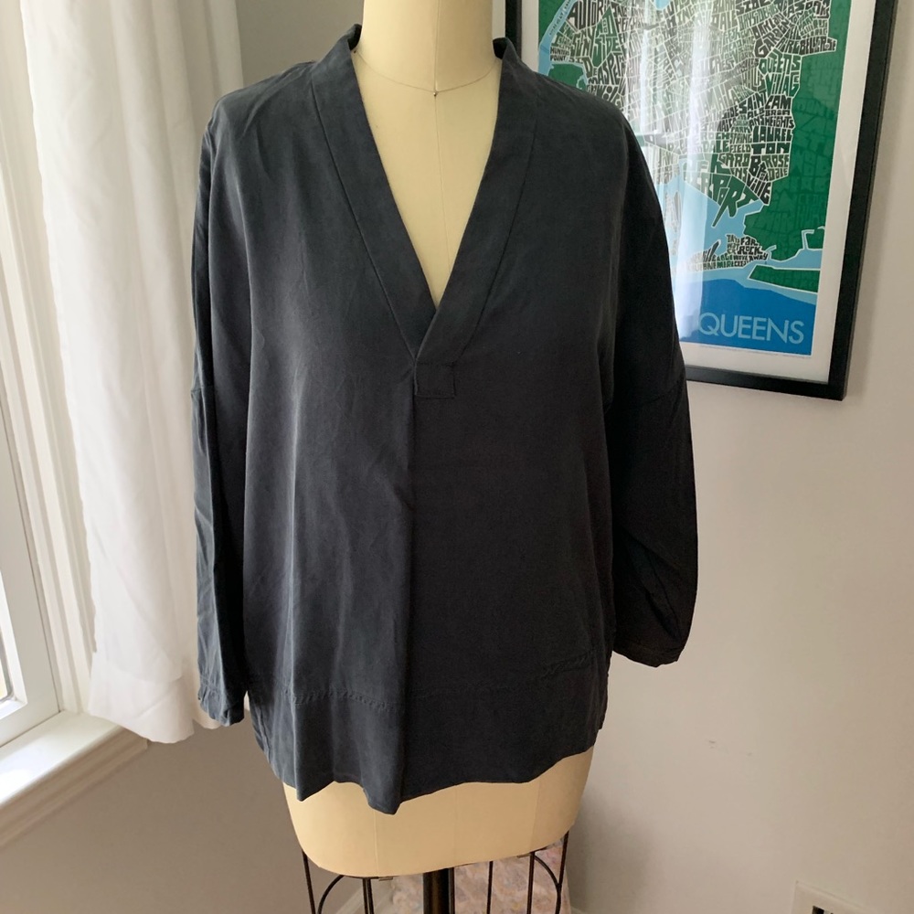 GAP kimono sleeve gray lyocel top